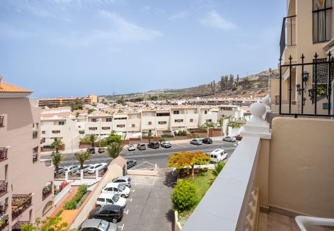 Apartamento en Los Cristianos - Phoebe's Flat Los Cristianos by LoveTenerif (Love Tenerife)