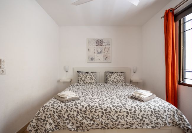 Apartamento en Los Cristianos - Castle Harbour Phoebe's Flat Los Cristianos by LoveTenerife Apartamento en Los Cristianos - Castle Harbour Phoebe's Flat Los Cristianos by LoveTenerife