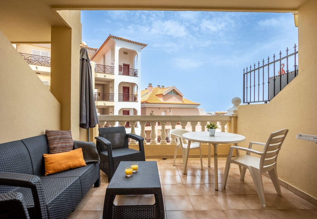 Apartamento en Los Cristianos - Castle Harbour Phoebe's Flat Los Cristianos by LoveTenerife