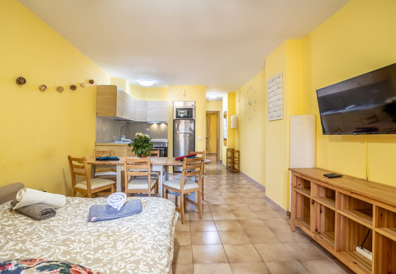 Apartamento en Los Cristianos - Feel like home Flat Los Cristianos by LoveTenerife (Love Tenerife)