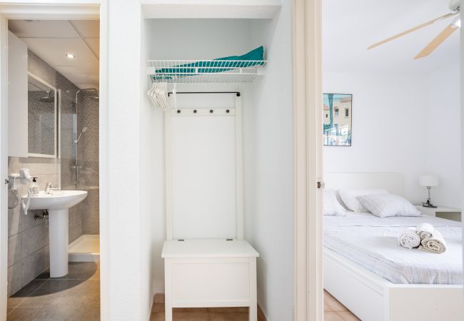Apartamento en Los Cristianos - Castle Harbour Matthew’s Flat Los Cristianos by LoveTenerife Apartamento en Los Cristianos - Castle Harbour Matthew’s Flat Los Cristianos by LoveTenerife