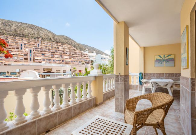 Apartamento en Los Cristianos - Castle Harbour Melanie's Flat Los Cristianos by LoveTenerife  Apartamento en Los Cristianos - Castle Harbour Melanie's Flat Los Cristianos by LoveTenerife