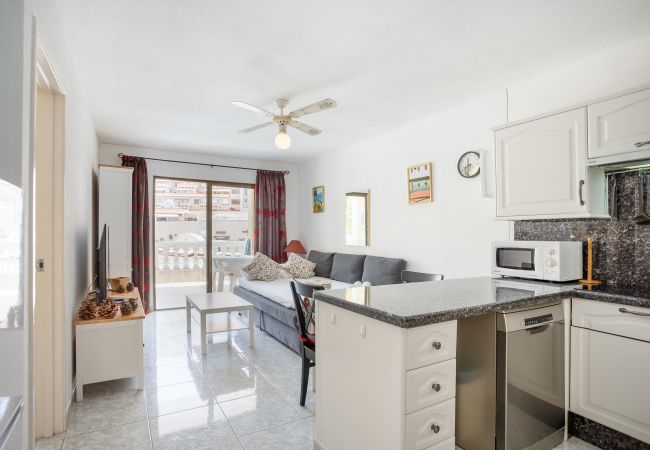 Apartamento en Los Cristianos - Castle Harbour Melanie's Flat Los Cristianos by LoveTenerife  Apartamento en Los Cristianos - Castle Harbour Melanie's Flat Los Cristianos by LoveTenerife