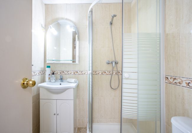 Apartamento en Los Cristianos - Castle Harbour Melanie's Flat Los Cristianos by LoveTenerife  Apartamento en Los Cristianos - Castle Harbour Melanie's Flat Los Cristianos by LoveTenerife