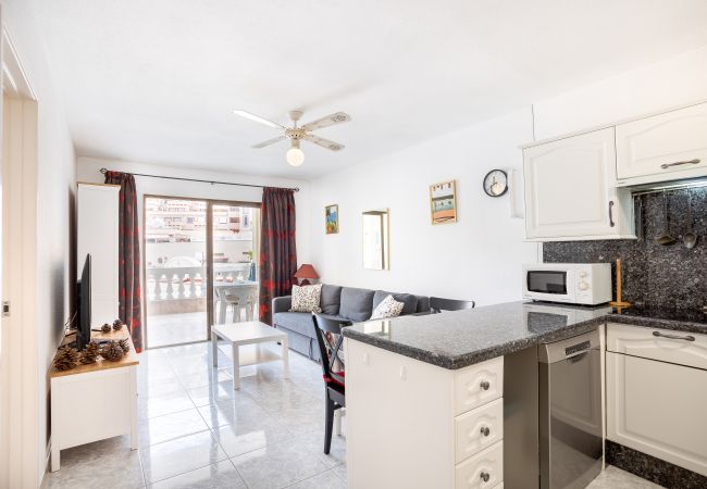 Apartamento en Los Cristianos - Castle Harbour Melanie's Flat Los Cristianos by LoveTenerife  Apartamento en Los Cristianos - Castle Harbour Melanie's Flat Los Cristianos by LoveTenerife