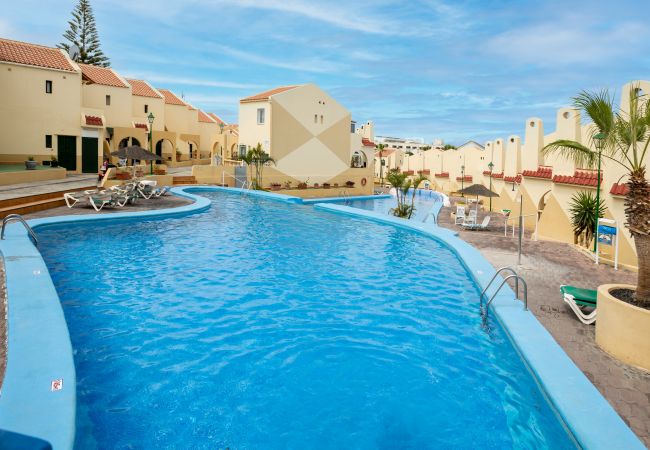 Apartamento en Costa Adeje - Mareverde Ocean View Flat by LoveTenerife (Love Tenerife) Apartamento en Costa Adeje - Mareverde Ocean View Flat by LoveTenerife (Love Tenerife)