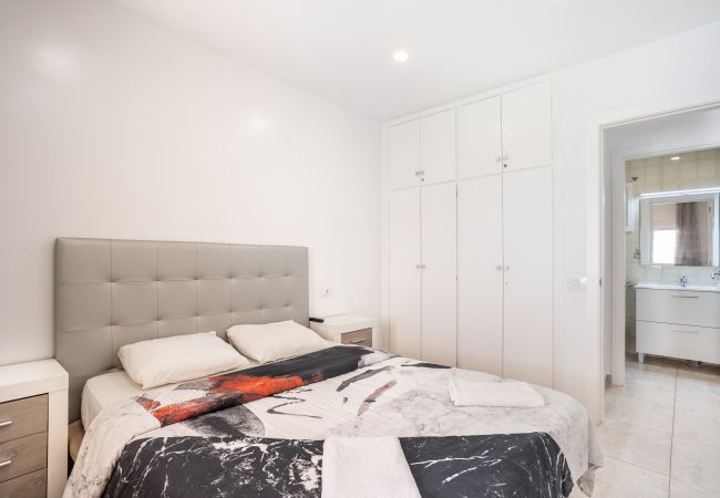 Apartamento en Los Cristianos - Family Home near Ocean Los Cristianos LoveTenerife (Love Tenerife) Apartamento en Los Cristianos - Family Home near Ocean Los Cristianos LoveTenerife (Love Tenerife)