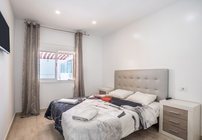 Apartamento en Los Cristianos - Family Home near Ocean Los Cristianos LoveTenerife (Love Tenerife) Apartamento en Los Cristianos - Family Home near Ocean Los Cristianos LoveTenerife (Love Tenerife)