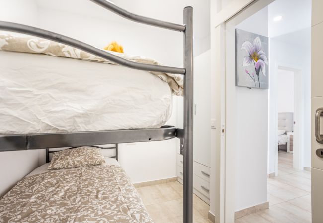 Apartamento en Los Cristianos - Family Home near Ocean Los Cristianos LoveTenerife (Love Tenerife) Apartamento en Los Cristianos - Family Home near Ocean Los Cristianos LoveTenerife (Love Tenerife)