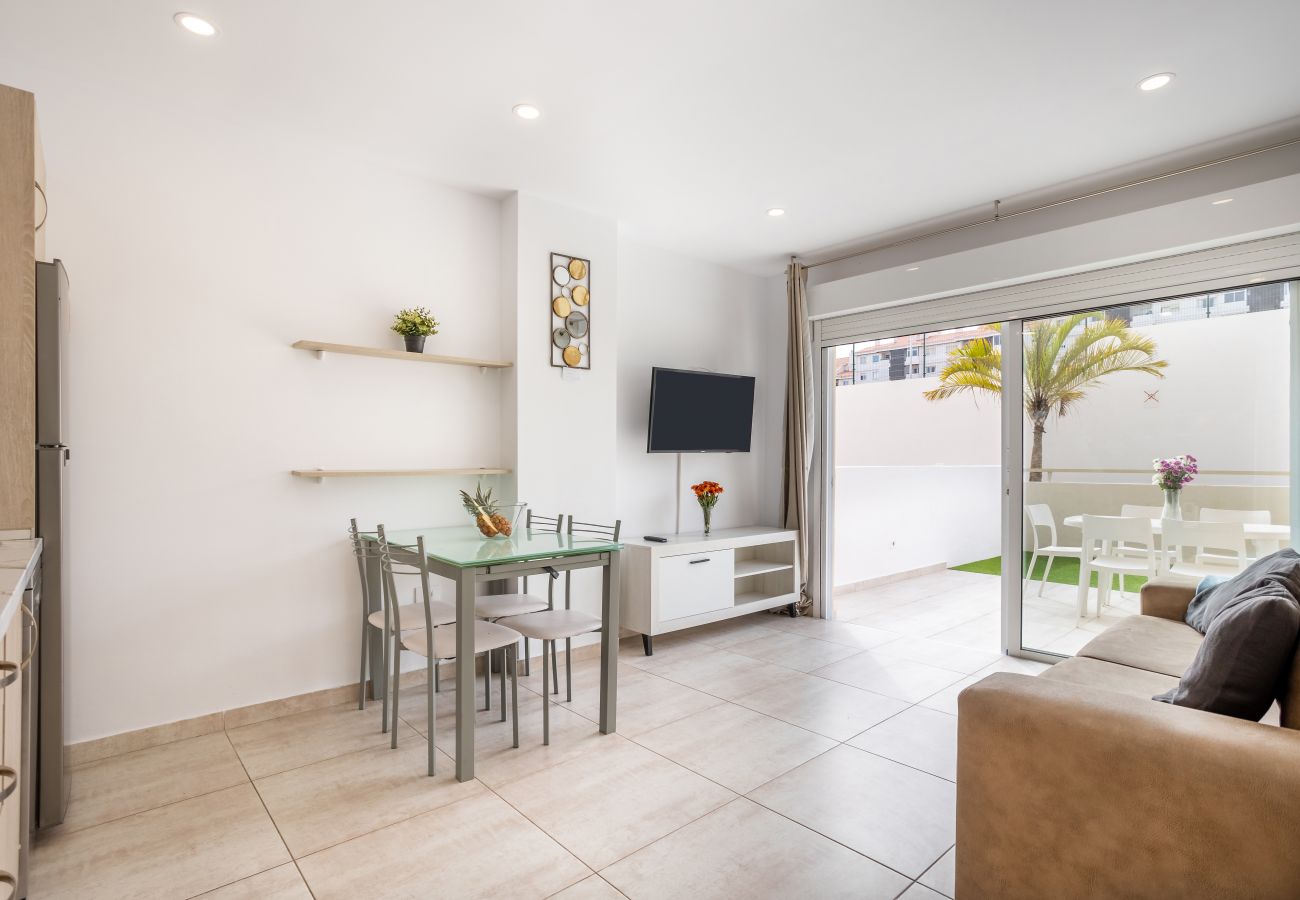 Apartamento en Los Cristianos - Family Home near Ocean Los Cristianos LoveTenerife (Love Tenerife)