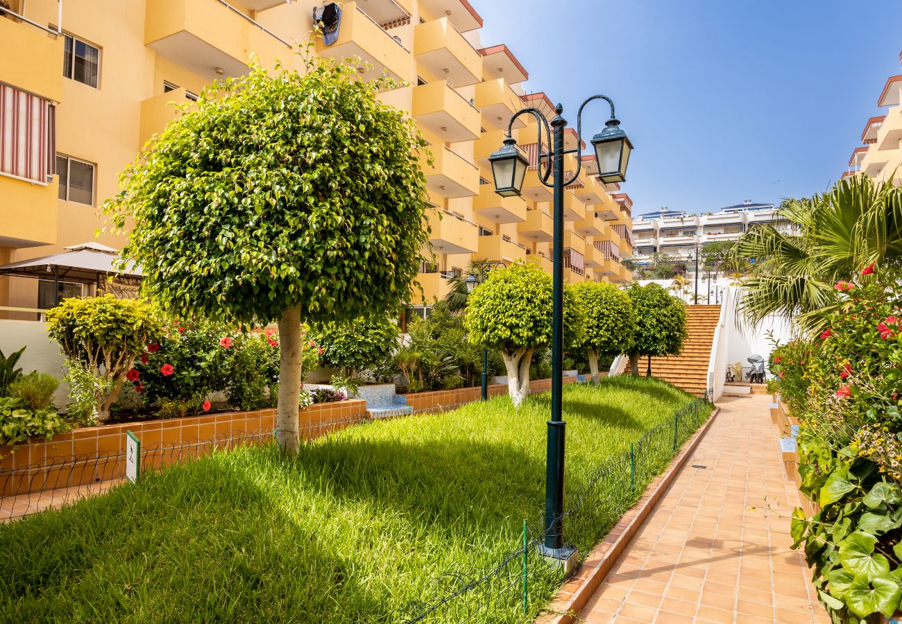 Apartamento en Los Cristianos - Family Home near Ocean Los Cristianos LoveTenerife (Love Tenerife)