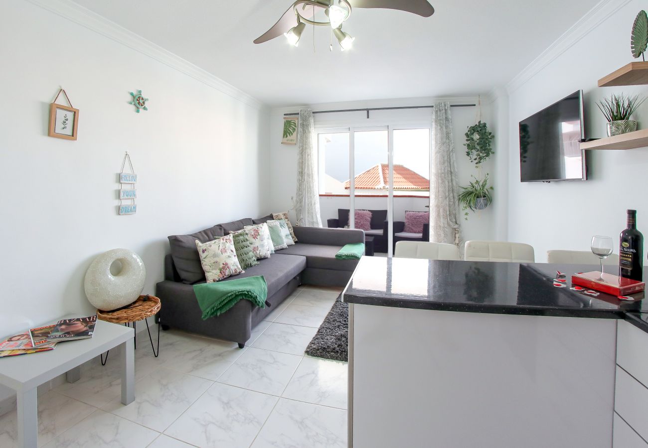 Apartamento en Los Cristianos - Gorgeous Los Diamantes Home by LoveTenerife (Love Tenerife)