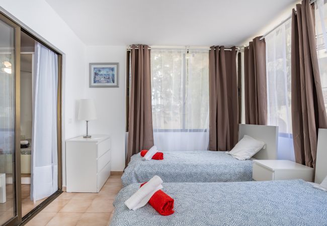 Apartamento en Los Cristianos - Castle Harbour Feel like home Flat II Los Cristianos LoveTenerife Apartamento en Los Cristianos - Castle Harbour Feel like home Flat II Los Cristianos LoveTenerife