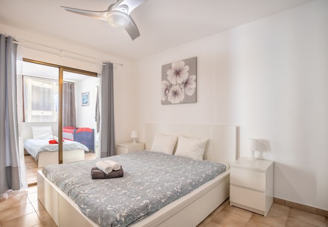 Apartamento en Los Cristianos - Castle Harbour Feel like home Flat II Los Cristianos LoveTenerife Apartamento en Los Cristianos - Castle Harbour Feel like home Flat II Los Cristianos LoveTenerife