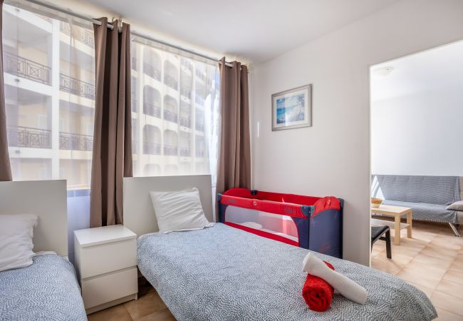 Apartamento en Los Cristianos - Castle Harbour Feel like home Flat II Los Cristianos LoveTenerife Apartamento en Los Cristianos - Castle Harbour Feel like home Flat II Los Cristianos LoveTenerife