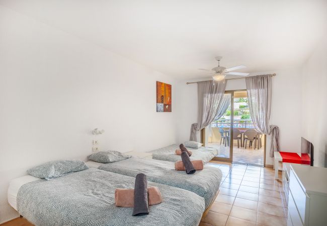 Estudio en Los Cristianos -  Castle Harbour Cozy Studio Heated Pool Los Cristianos LoveTenerife Estudio en Los Cristianos -  Castle Harbour Cozy Studio Heated Pool Los Cristianos LoveTenerife