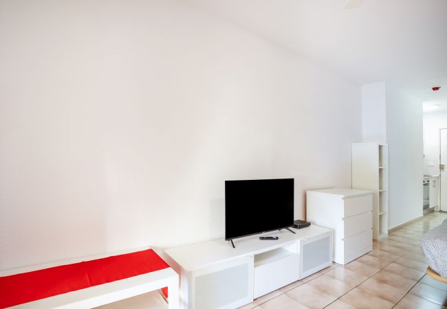 Estudio en Los Cristianos -  Castle Harbour Cozy Studio Heated Pool Los Cristianos LoveTenerife Estudio en Los Cristianos -  Castle Harbour Cozy Studio Heated Pool Los Cristianos LoveTenerife