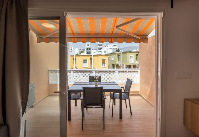 Apartamento en Adeje -  Costa Adeje Pool View Orlando Home by LoveTenerife (Love Tenerife) Apartamento en Adeje -  Costa Adeje Pool View Orlando Home by LoveTenerife (Love Tenerife)
