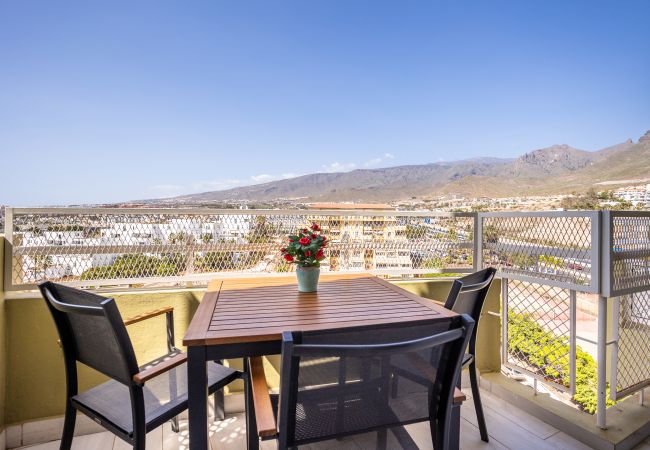 Apartamento en Adeje - Orlando Top Floor Ocean Teide view by LoveTenerife (Love Tenerife) Apartamento en Adeje - Orlando Top Floor Ocean Teide view by LoveTenerife (Love Tenerife)