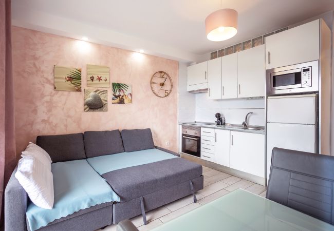 Apartamento en Adeje - Orlando Top Floor Ocean Teide view by LoveTenerife (Love Tenerife) Apartamento en Adeje - Orlando Top Floor Ocean Teide view by LoveTenerife (Love Tenerife)