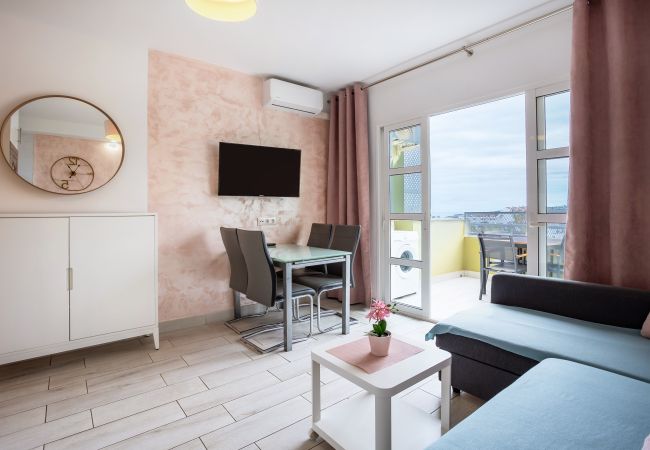 Apartamento en Adeje - Orlando Top Floor Ocean Teide view by LoveTenerife (Love Tenerife) Apartamento en Adeje - Orlando Top Floor Ocean Teide view by LoveTenerife (Love Tenerife)