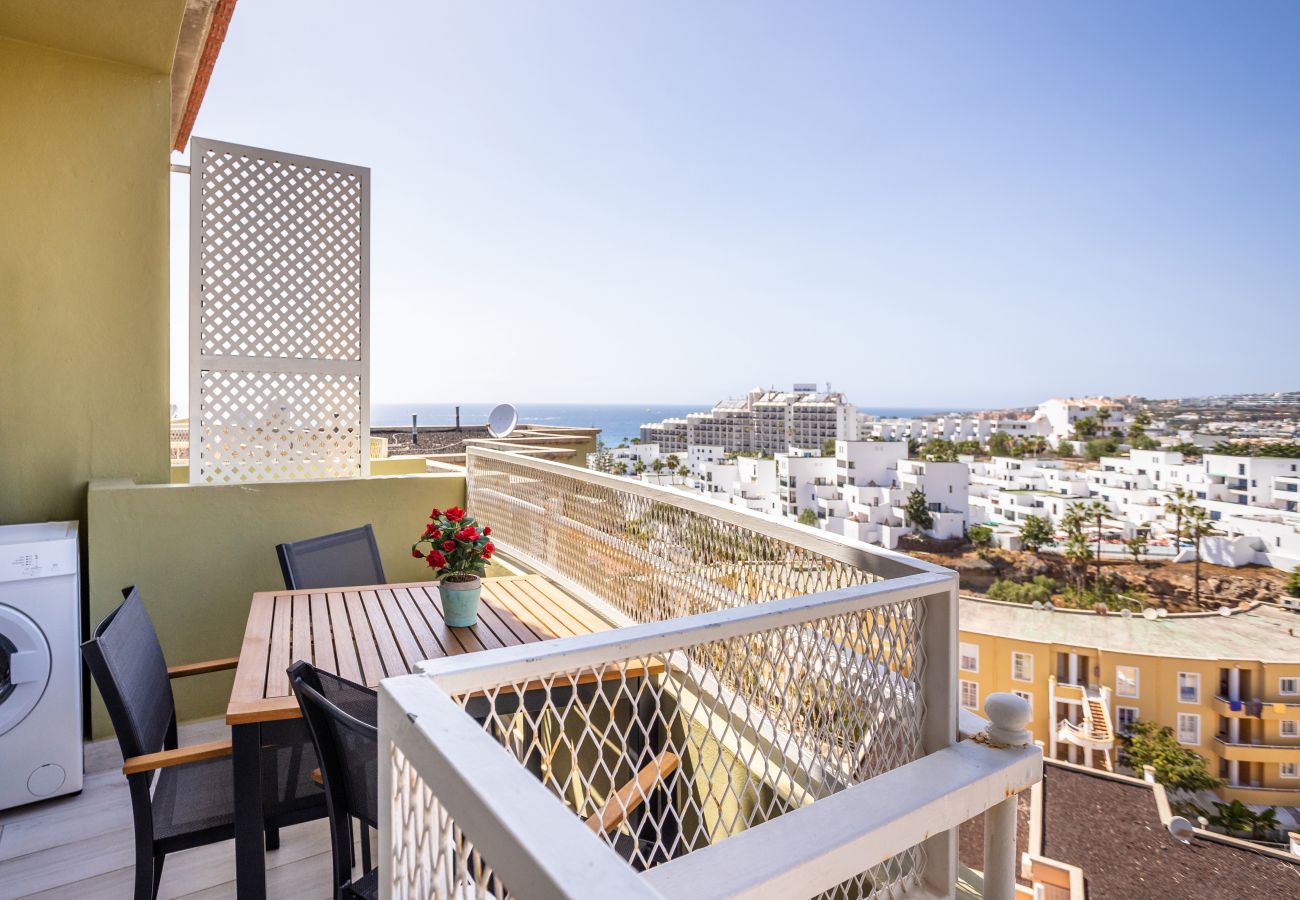 Apartamento en Adeje - Orlando Top Floor Ocean Teide view by LoveTenerife (Love Tenerife)