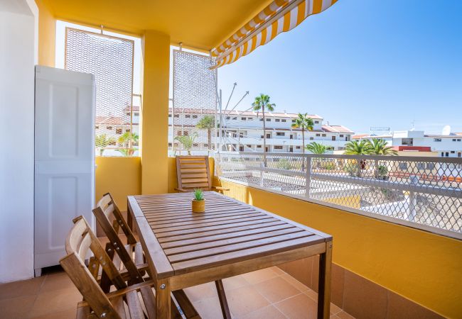 Apartamento en Adeje - Great Ocean View Torviscas Beach Home LoveTenerife  Apartamento en Adeje - Great Ocean View Torviscas Beach Home LoveTenerife