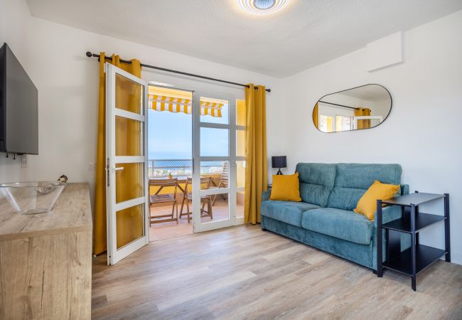 Apartamento en Adeje - Great Ocean View Torviscas Beach Home LoveTenerife  Apartamento en Adeje - Great Ocean View Torviscas Beach Home LoveTenerife