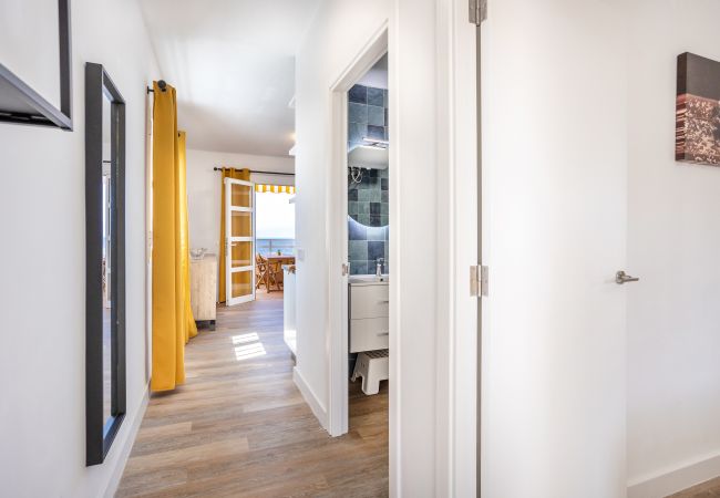 Apartamento en Adeje - Great Ocean View Torviscas Beach Home LoveTenerife  Apartamento en Adeje - Great Ocean View Torviscas Beach Home LoveTenerife