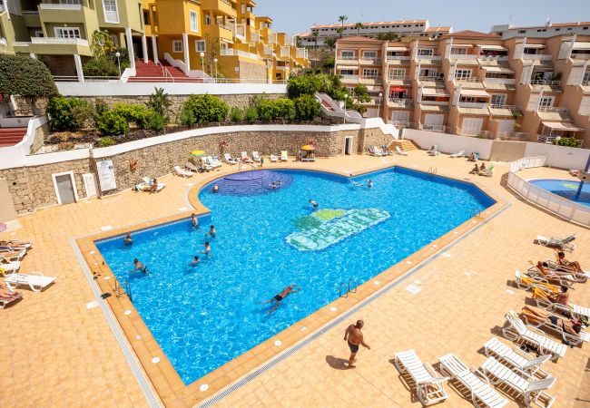 Apartamento en Adeje - Great Ocean View Torviscas Beach Home LoveTenerife  Apartamento en Adeje - Great Ocean View Torviscas Beach Home LoveTenerife