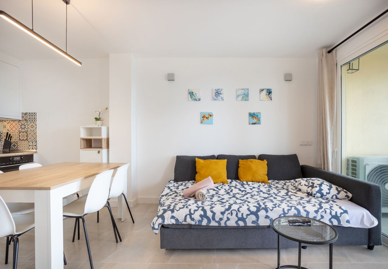 Apartamento en Los Cristianos - Castle Harbour Luxury Family Home Heated Pool