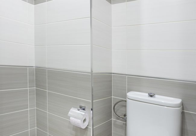 Apartamento en Los Cristianos - Castle Harbour Holiday Home Heated Pool Views by LoveTenerife Apartamento en Los Cristianos - Castle Harbour Holiday Home Heated Pool Views by LoveTenerife