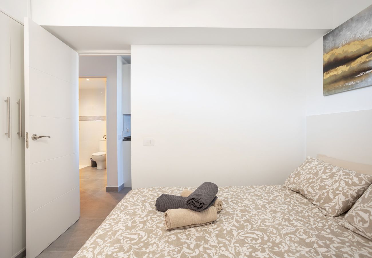 Apartamento en Costa Adeje - LUXURY SAN EUGENIO OCEAN AND HARBOUR VIEW HOME by LOVETENERIFE