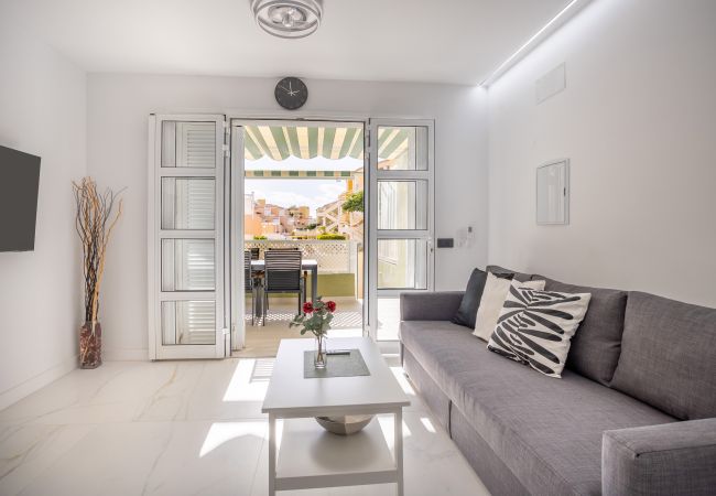Apartamento en Adeje - Orlando Sunny Home Beach Costa Adeje Beach by LoveTenerife Apartamento en Adeje - Orlando Sunny Home Beach Costa Adeje Beach by LoveTenerife
