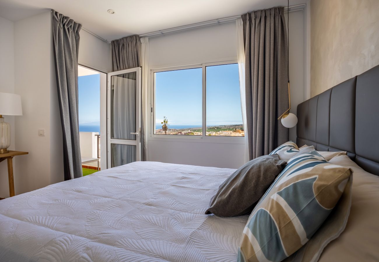 Casa adosada en Adeje - FAMILY HOME WITH POOL AND SEA VIEW