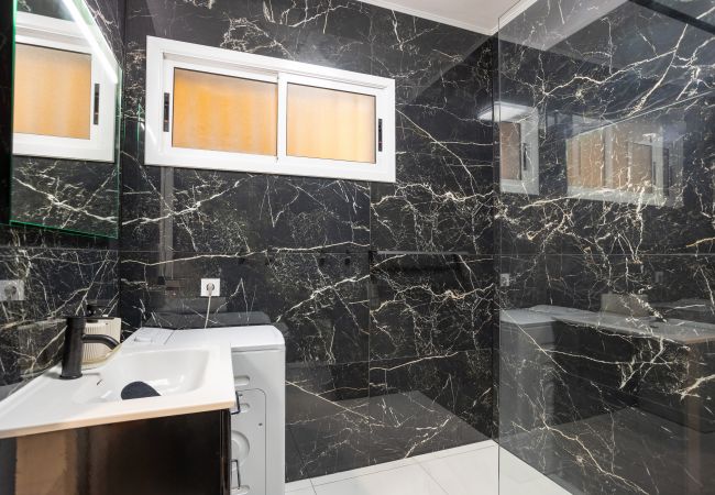 Apartamento en Adeje - Costa Adeje High Floor Family Home With Ocean Views by LoveTenerife Apartamento en Adeje - Costa Adeje High Floor Family Home With Ocean Views by LoveTenerife