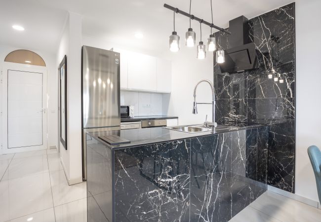 Apartamento en Adeje - Costa Adeje High Floor Family Home With Ocean Views by LoveTenerife Apartamento en Adeje - Costa Adeje High Floor Family Home With Ocean Views by LoveTenerife