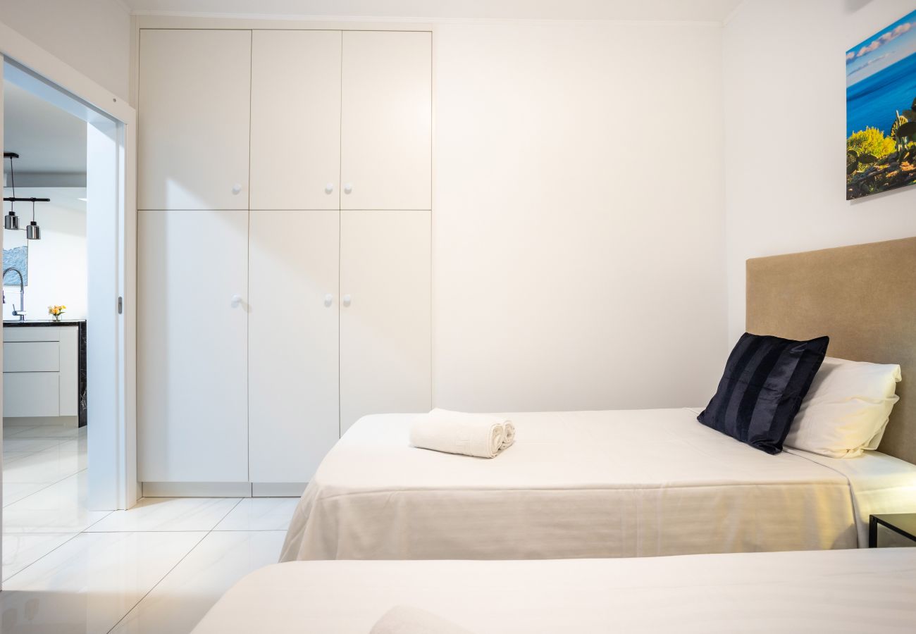 Apartamento en Adeje - Costa Adeje High Floor Family Home With Ocean Views by LoveTenerife