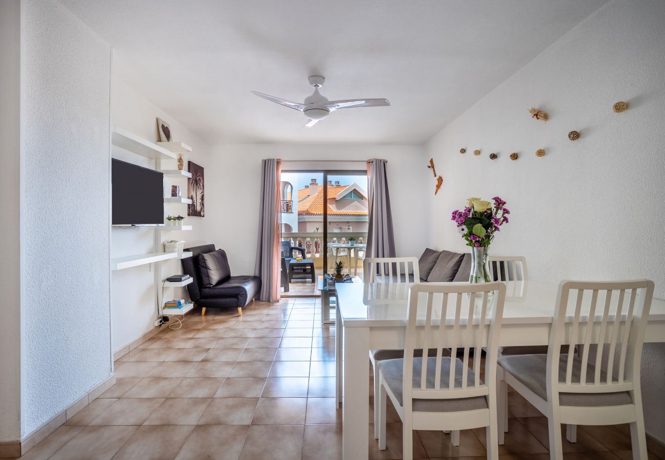 Apartment in Los Cristianos - Phoebe's Flat Los Cristianos by LoveTenerif (Love Tenerife)