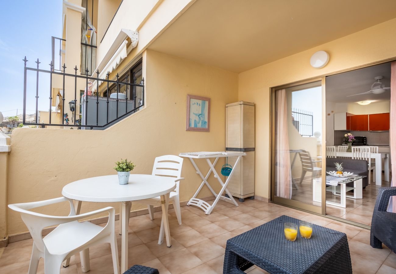 Apartment in Los Cristianos - Phoebe's Flat Los Cristianos by LoveTenerif (Love Tenerife)