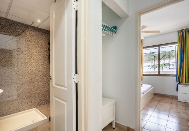 Apartment in Los Cristianos -  Castle Harbour Matthew’s Flat Los Cristianos by LoveTenerife Apartment in Los Cristianos -  Castle Harbour Matthew’s Flat Los Cristianos by LoveTenerife