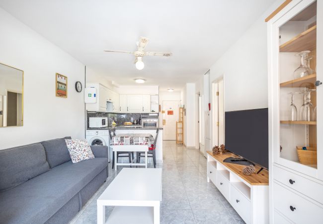 Apartment in Los Cristianos - Castle Harbour Melanie's Flat Los Cristianos by LoveTenerife  Apartment in Los Cristianos - Castle Harbour Melanie's Flat Los Cristianos by LoveTenerife