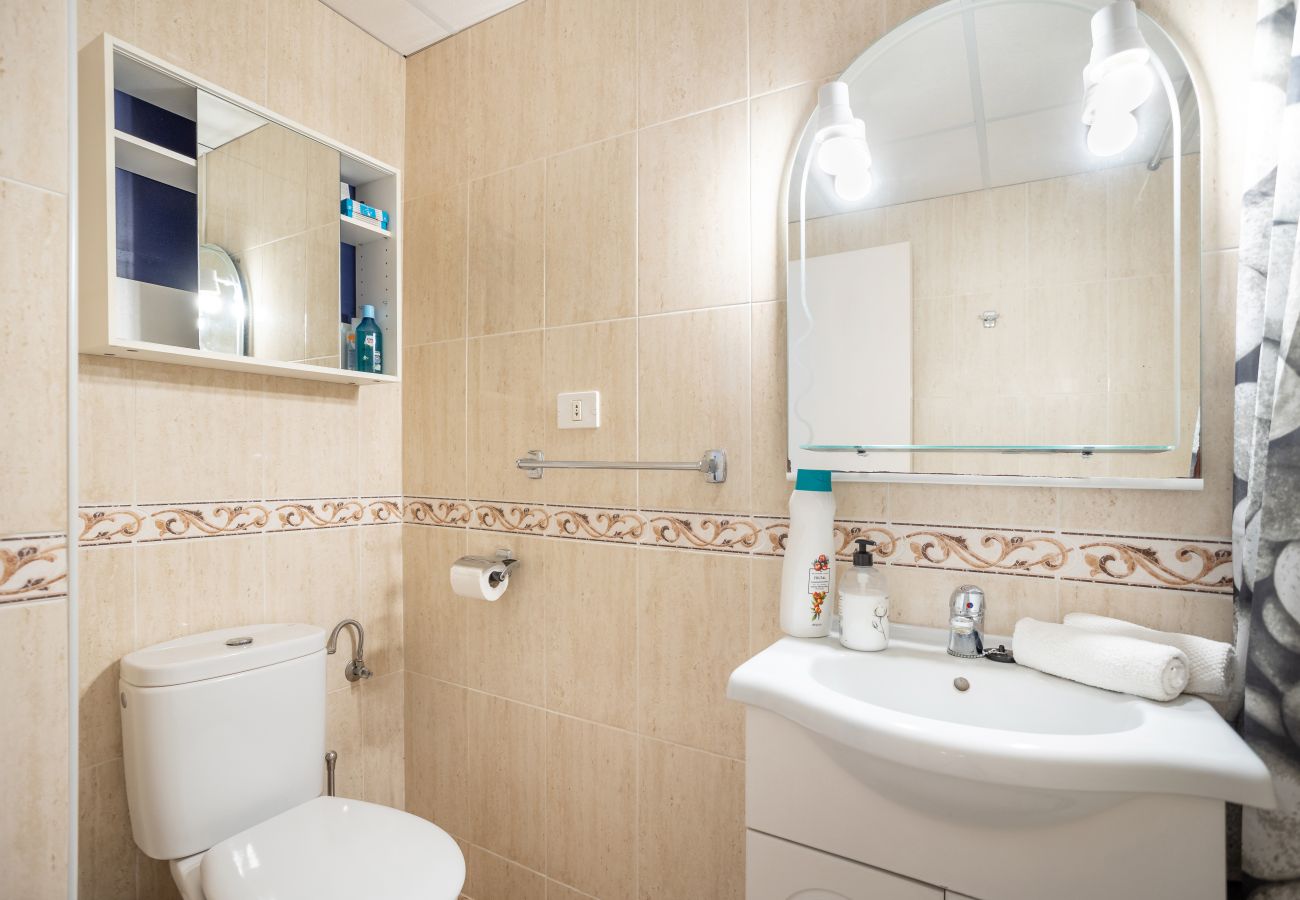 Apartment in Los Cristianos - Castle Harbour Melanie's Flat Los Cristianos by LoveTenerife 