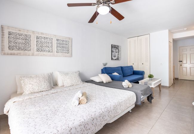 Studio in Los Cristianos - Castle Harbour Samuel's Studio Los Cristianos by LoveTenerife Studio in Los Cristianos - Castle Harbour Samuel's Studio Los Cristianos by LoveTenerife