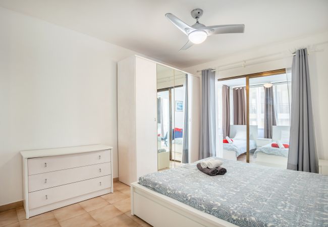 Apartment in Los Cristianos - Castle Harbour Feel like home Flat II Los Cristianos LoveTenerife Apartment in Los Cristianos - Castle Harbour Feel like home Flat II Los Cristianos LoveTenerife