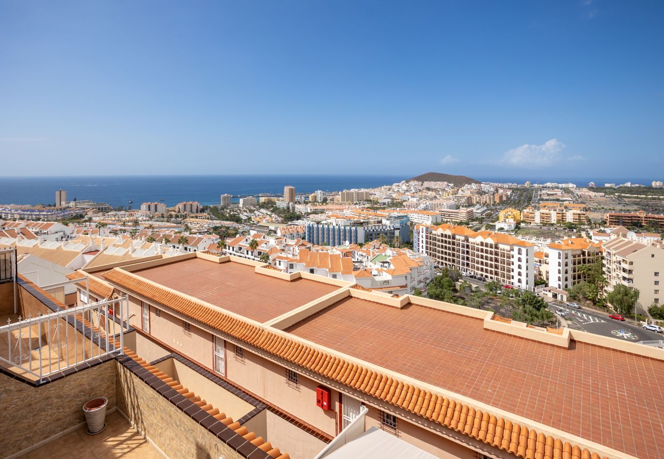 Apartment in Los Cristianos - Best Panoramatic View Home in Los Cristianos (Love Tenerife) 