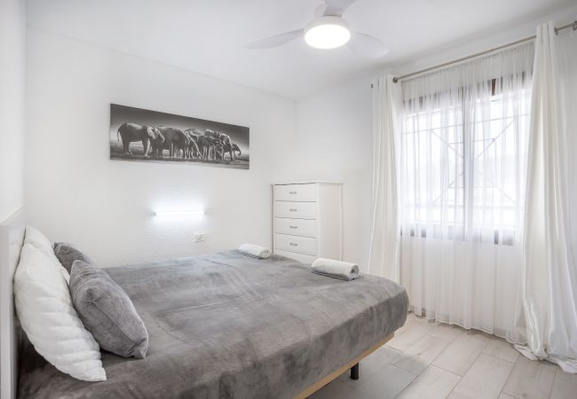 Apartment in Los Cristianos - Castle Harbour Holiday Home Heated Pool Views by LoveTenerifeLoveTenerife Apartment in Los Cristianos - Castle Harbour Holiday Home Heated Pool Views by LoveTenerifeLoveTenerife