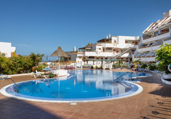 Apartment in Costa Adeje - LUXURY SAN EUGENIO OCEAN AND HARBOUR VIEW HOME by LOVETENERIFE Apartment in Costa Adeje - LUXURY SAN EUGENIO OCEAN AND HARBOUR VIEW HOME by LOVETENERIFE