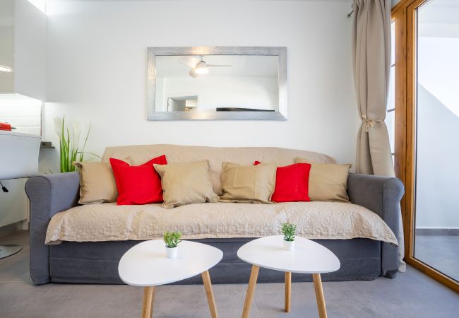 Apartment in Costa Adeje - LUXURY SAN EUGENIO OCEAN AND HARBOUR VIEW HOME by LOVETENERIFE Apartment in Costa Adeje - LUXURY SAN EUGENIO OCEAN AND HARBOUR VIEW HOME by LOVETENERIFE