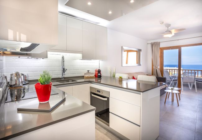 Apartment in Costa Adeje - LUXURY SAN EUGENIO OCEAN AND HARBOUR VIEW HOME by LOVETENERIFE Apartment in Costa Adeje - LUXURY SAN EUGENIO OCEAN AND HARBOUR VIEW HOME by LOVETENERIFE